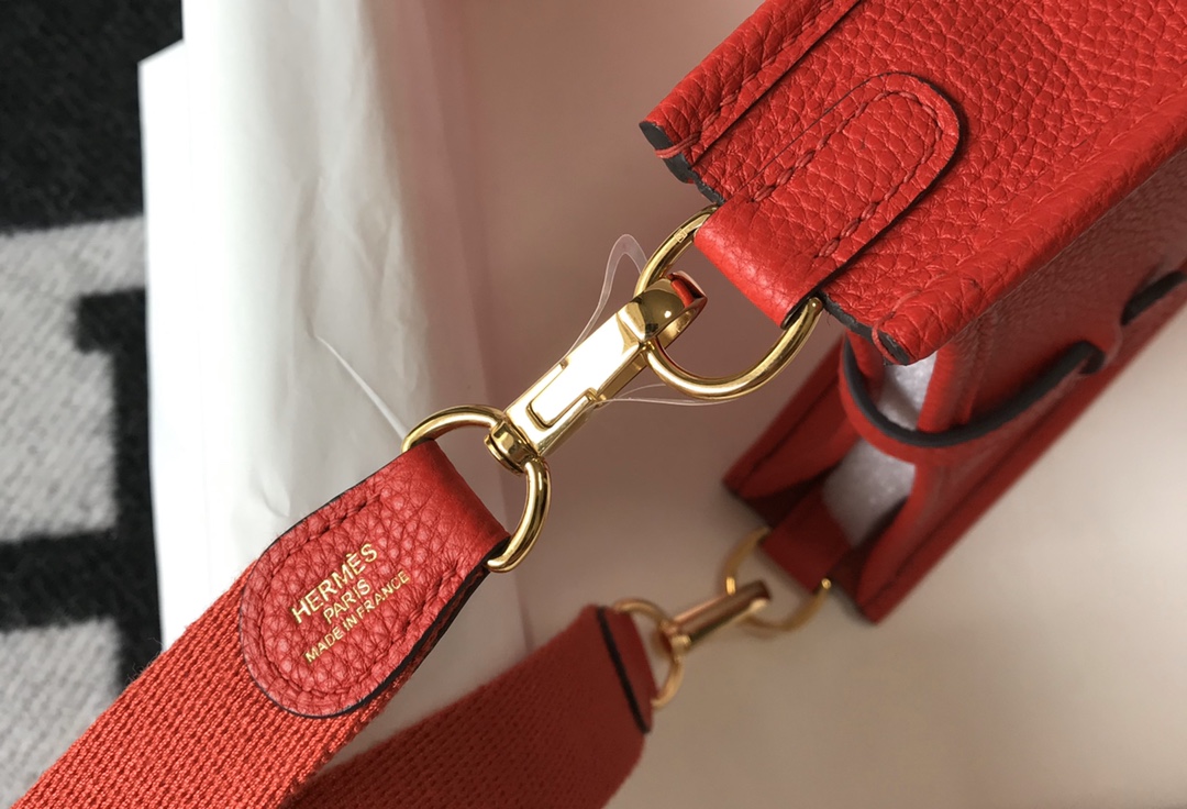 Hermes Evelyne 16 Amazone TPM Shoulder Bag In Red Clemence Leather